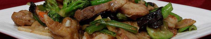 Wa Lok é especializado em culinária cantonesa, mas o cardápio contém pratos de outras regiões da China